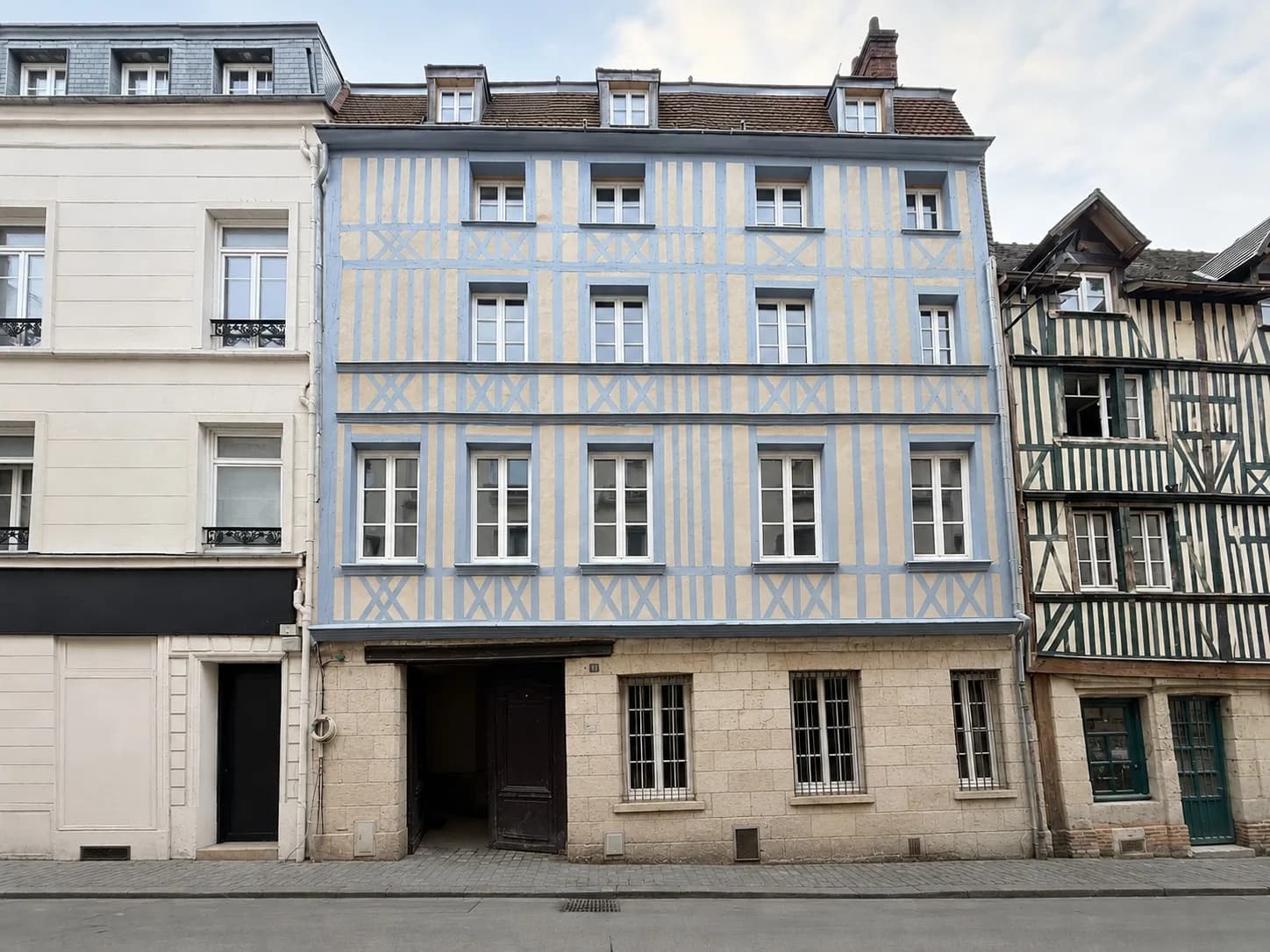 Façade de l'immeuble, 18 rue Étoupée à Rouen