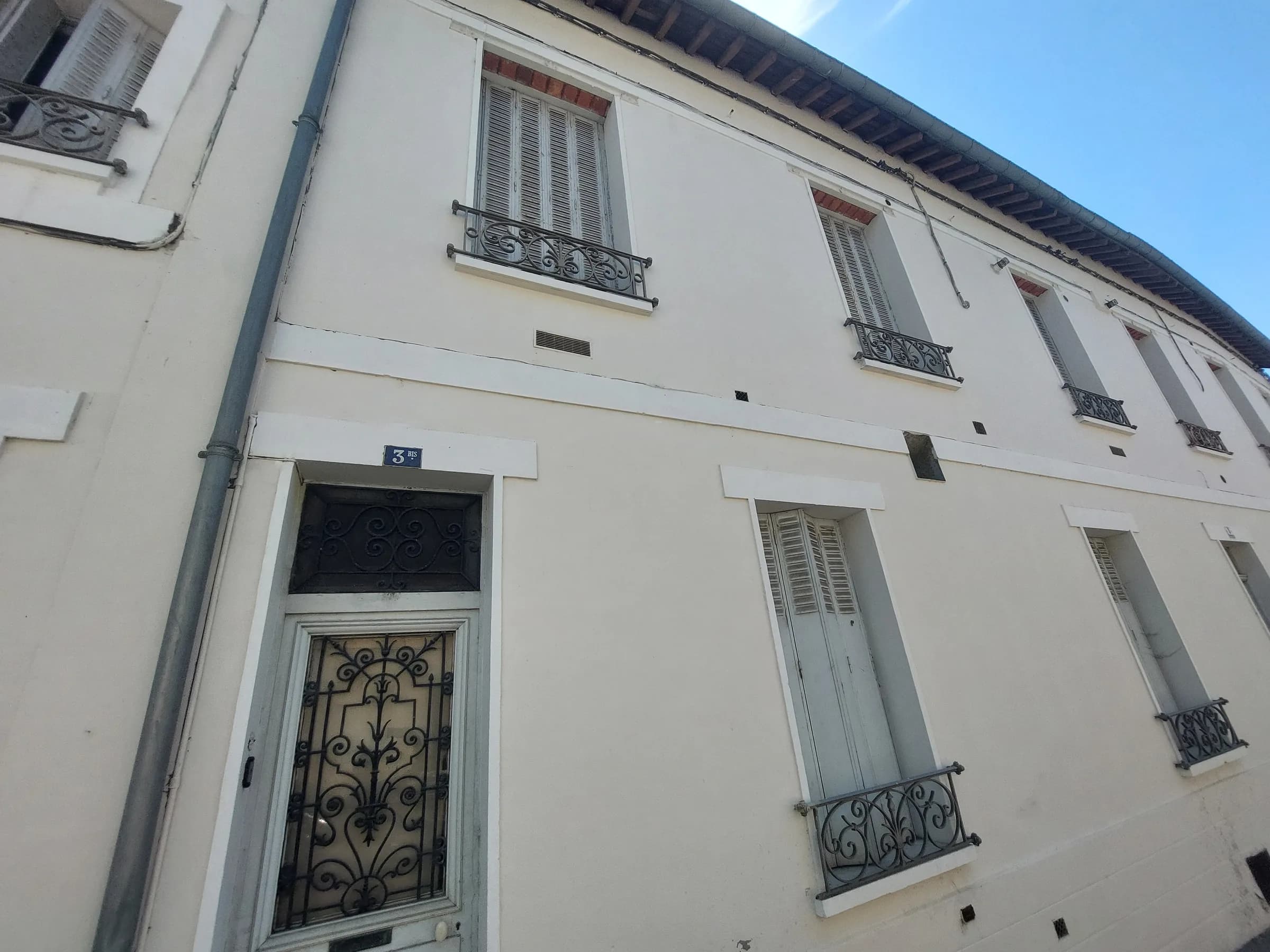 Façade de l'immeuble, 3 bis rue Saint Nicolas à Montereau-Fault-Yonne