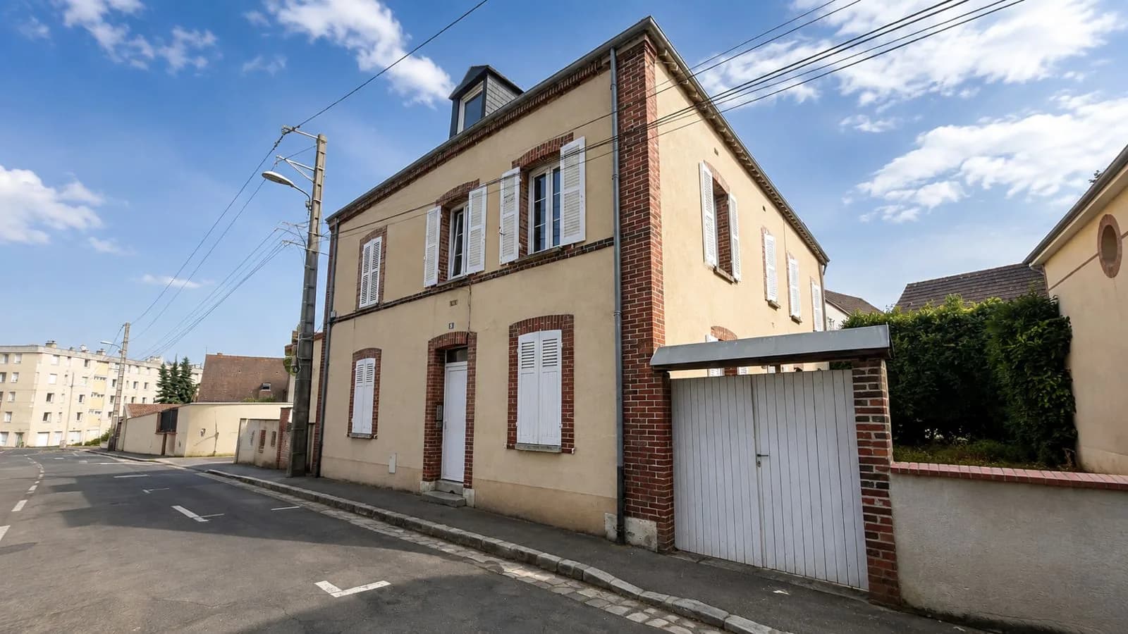 Façade de l'immeuble, 5 Impasse de la Croix Jumelin à Chartres